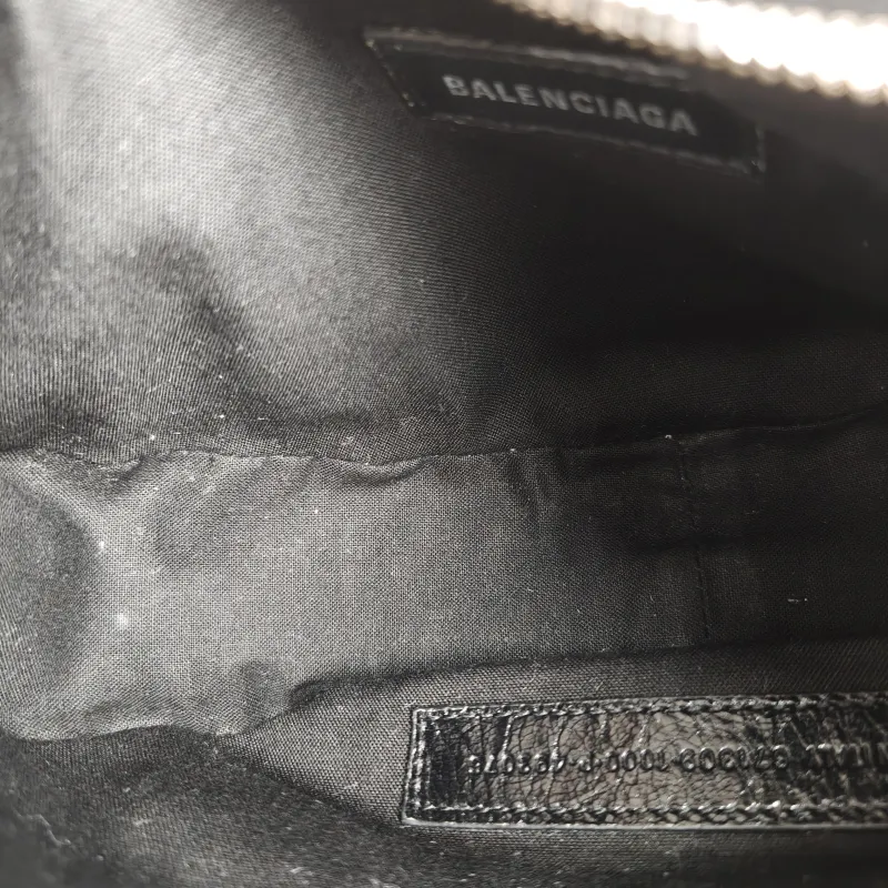 BALENCIAGA Crossbody Bag LE CAGOLE Black Lambskin XS 26 × 7 × 16 cm — detail view 11 of 11