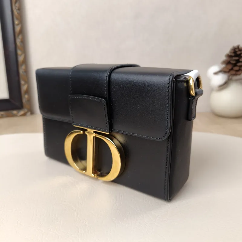 DIOR Crossbody Bag30Montaigne 30 Box Box Black Lambskinmini17.5 × 5 × 11.5 cm — cover view 11 of 13