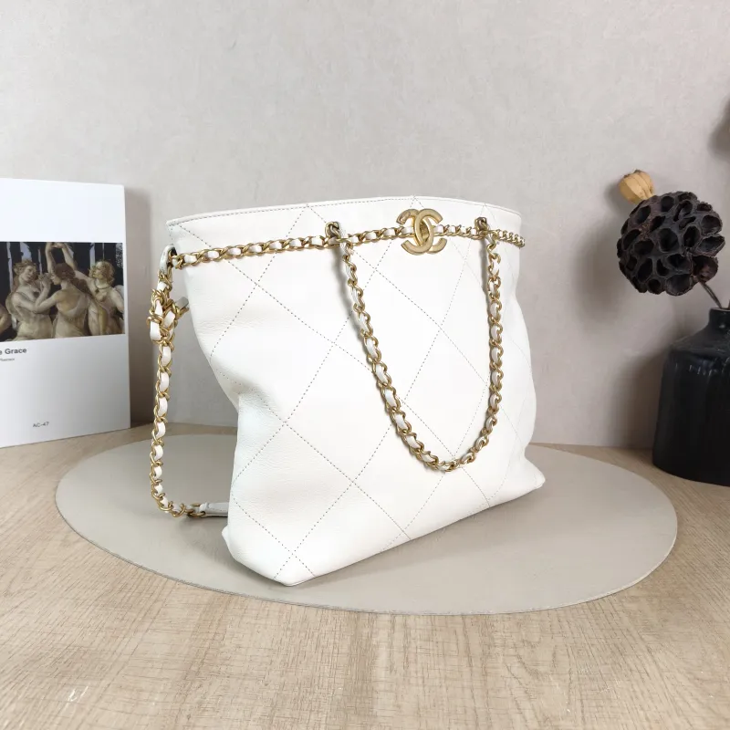 Chanel Shoulder Bag Tote Bag White Gold Calfskin One Size 25 × 7 × 24 cm 31 — cover view 3 of 5