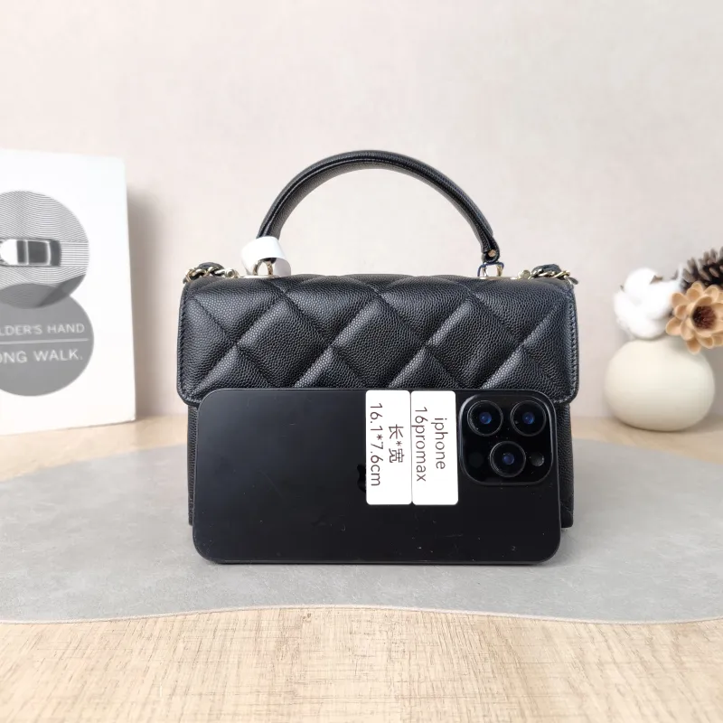 Chanel Crossbody Bag Edition mini Black Grained Calfskin mini 20 × 8 × 12.5 cm — cover view 3 of 6