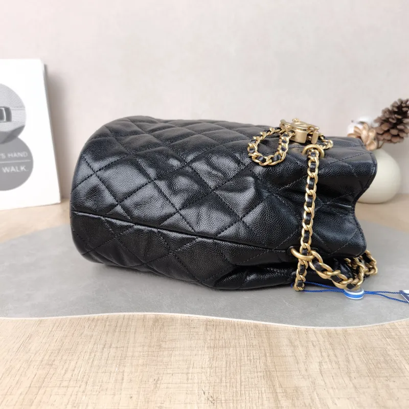 Chanel Shoulder Bag Bucket Bag Black Calfskin One Size 21 × 14 × 24 cm — detail view 7 of 10
