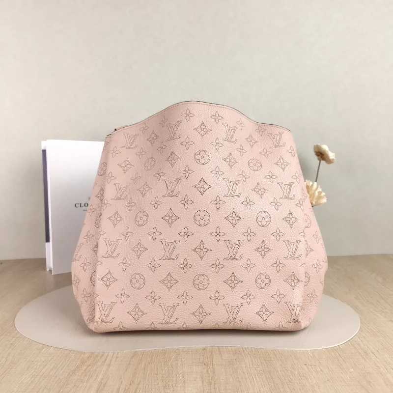 Louis Vuitton Crossbody Bag Babylone Calfskin Large 37 × 18 × 31 cm
