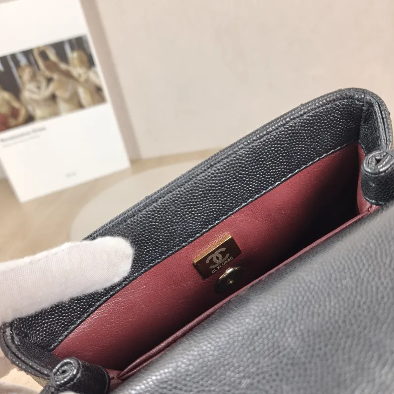 Chanel Top Handle Bag Coco Handle​ Black Grained Calfskin Mini 19 × 9 × 13 cm — detail view 3 of 12