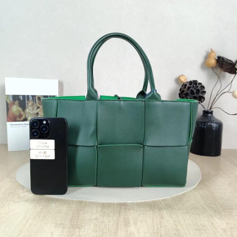 Bottega Veneta Top Handle Bag Arco Woven Tote Bag Green Lambskin Small 30 × 11.5 × 20 cm — cover view 2 of 6