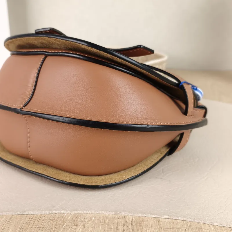 LOEWE Crossbody Bag Gate Caramel Calfskin Mini 15 × 8 × 12.5 cm — detail view 2 of 11