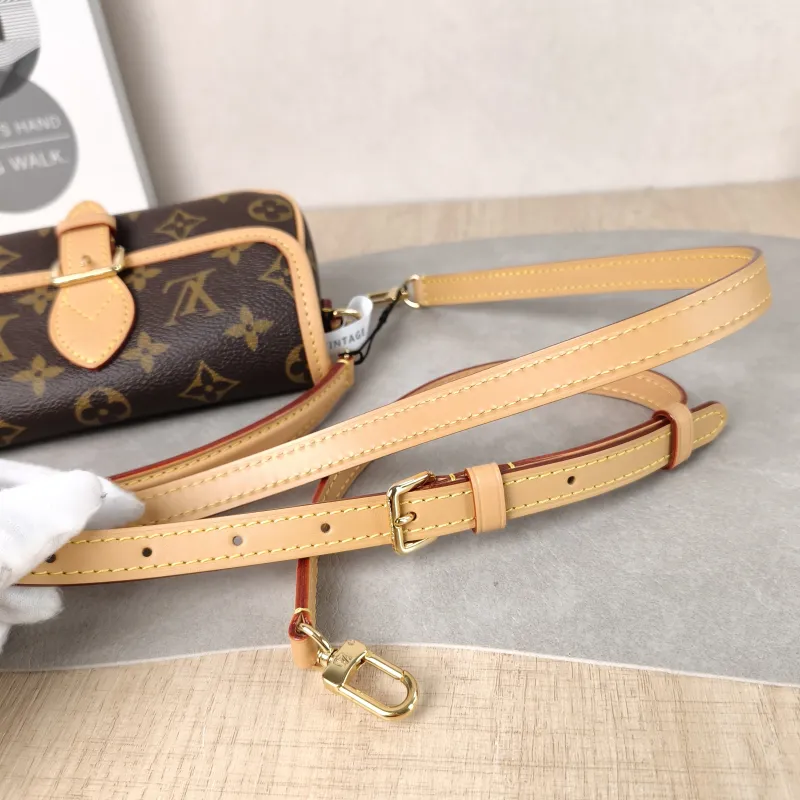 Louis Vuitton Crossbody Bag Diane Baguette Bag Monogram PVC nano 19 × 6 × 10.5 cm — detail view 2 of 11