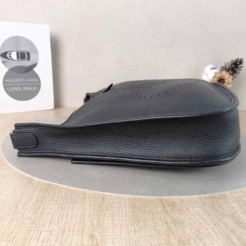 Hermès Crossbody Bag Evelyne 29 29Black Silver-Tone Hardware Clemence Taurillon TC Calfskin Small29 × 8 × 30 cm — detail view 6 of 12