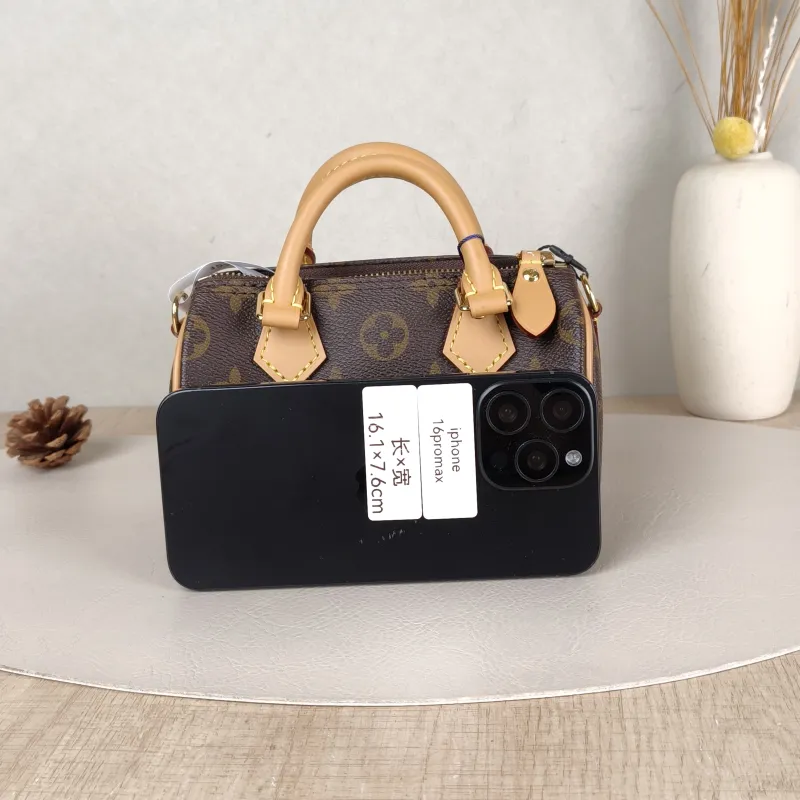 Louis Vuitton Crossbody Bag Speedy Nano Shoulder Strap PV Cnano16 × 7.5 × 10 cm — cover view 3 of 5