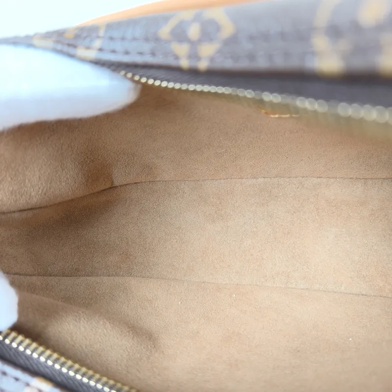 Louis Vuitton Crossbody Bag Loop Monogram PVC Small 23 × 6 × 13 cm — detail view 3 of 14