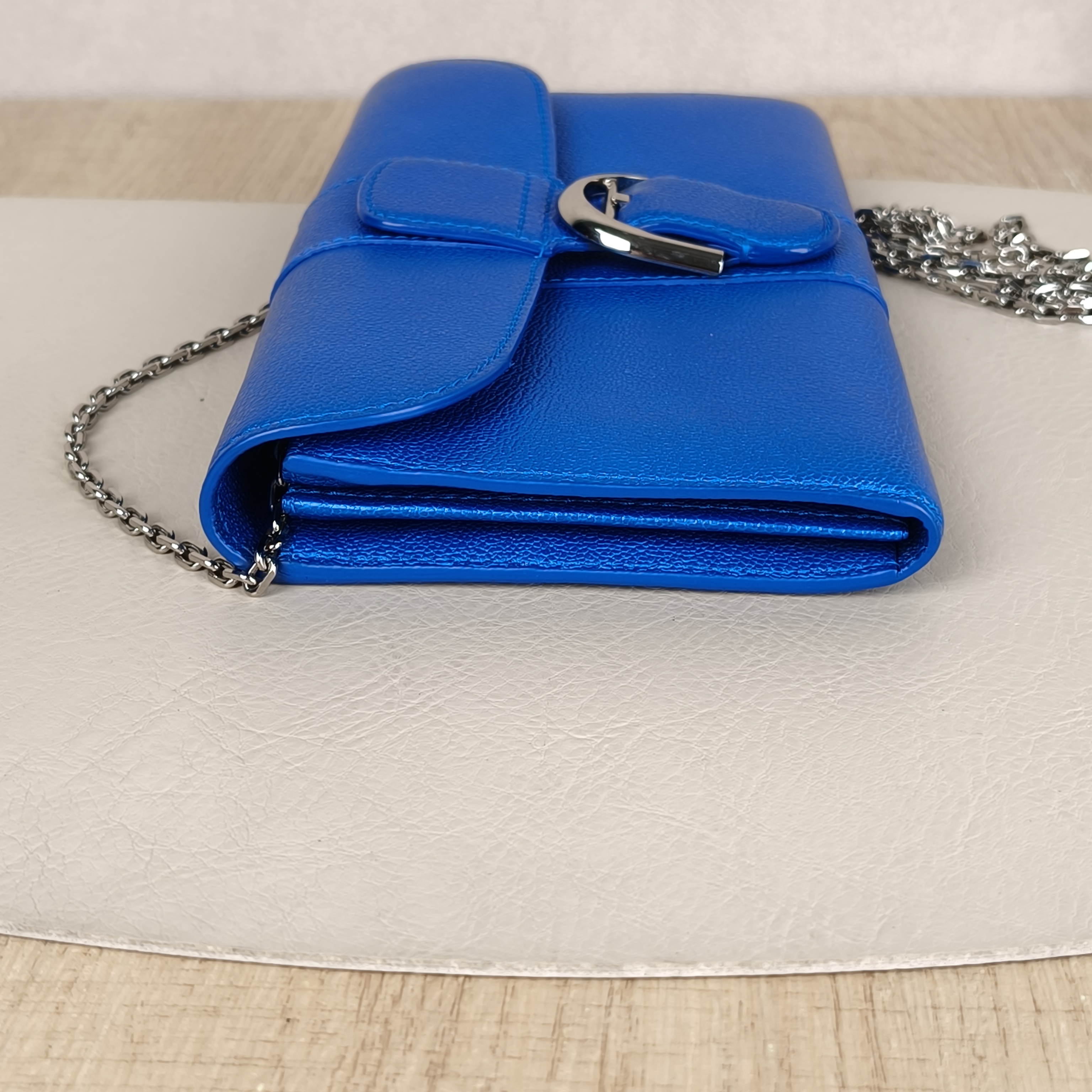 DELVAUX Crossbody Bag Crossbody Bag Blue Calfskin 21 × 3 × 12 cm — cover view 5 of 8