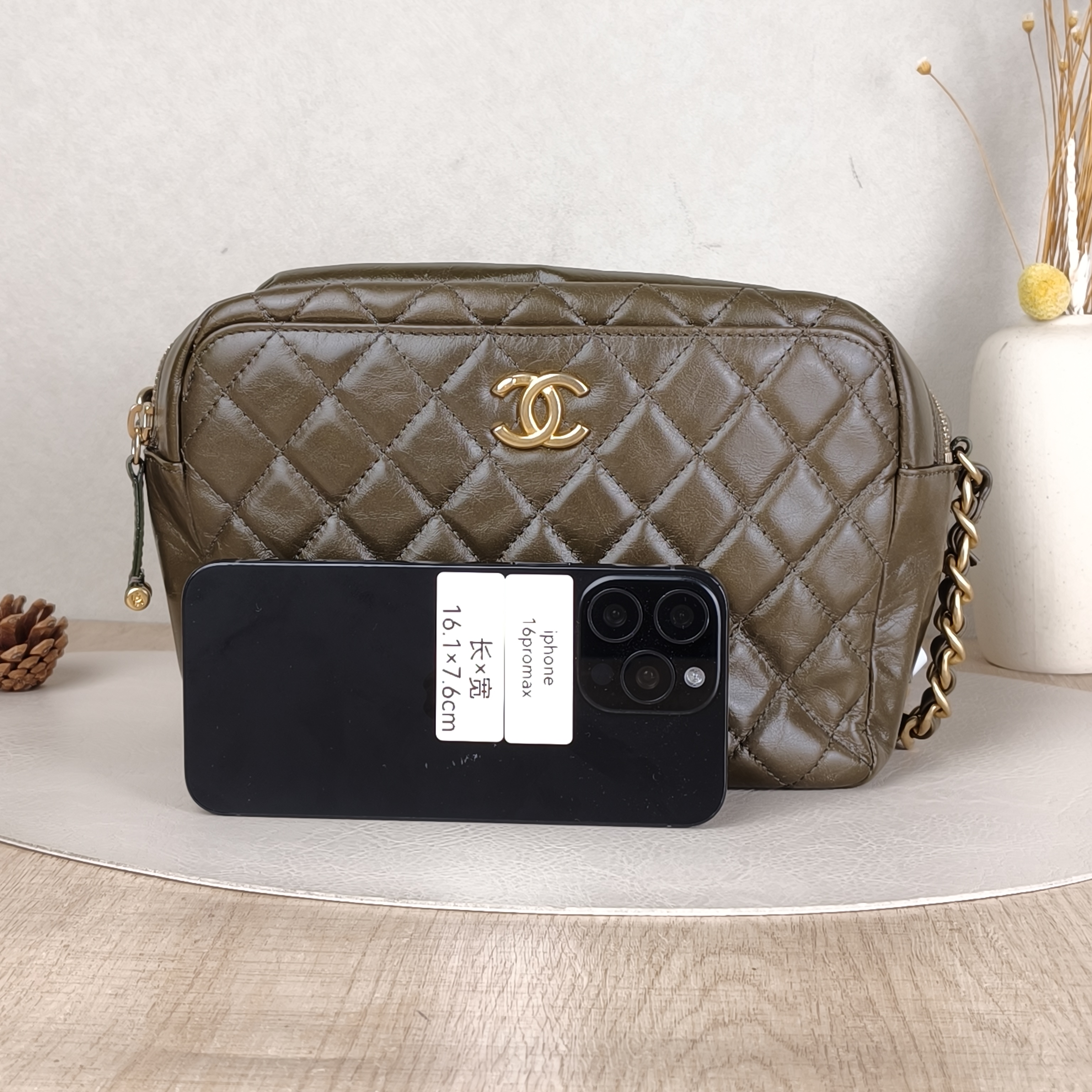 Chanel Crossbody Bag Camera Bag Waxed Leather 22.5 × 9 × 16.5 cm — cover view 2 of 5