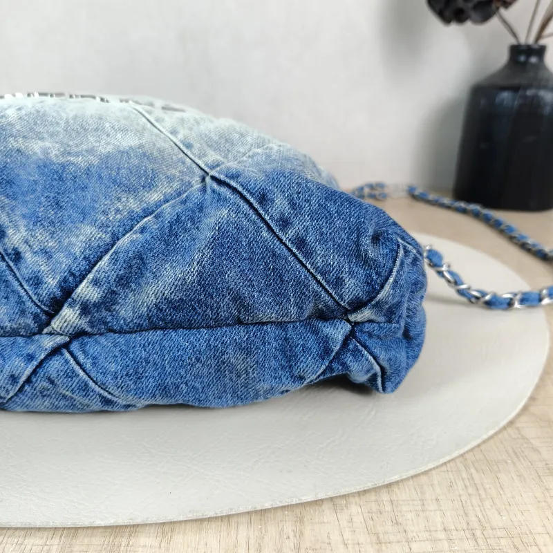 Chanel Backpack 22Bag Backpack Small 29 × 8 × 34 cm — detail view 1 of 10