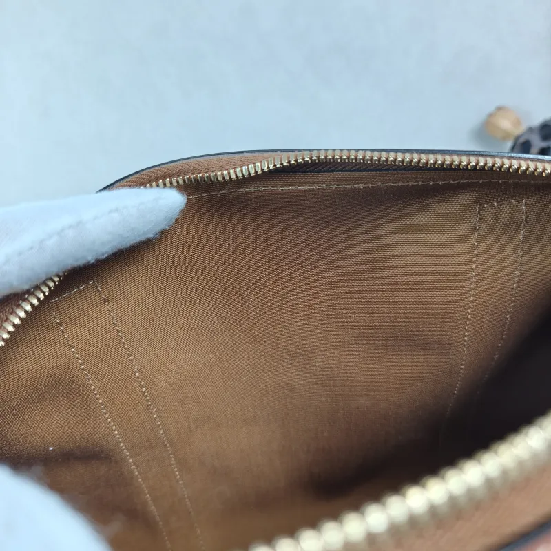 CELINE Crossbody Bag Monogram PVC Large 31 × 17 × 20 cm — detail view 6 of 11