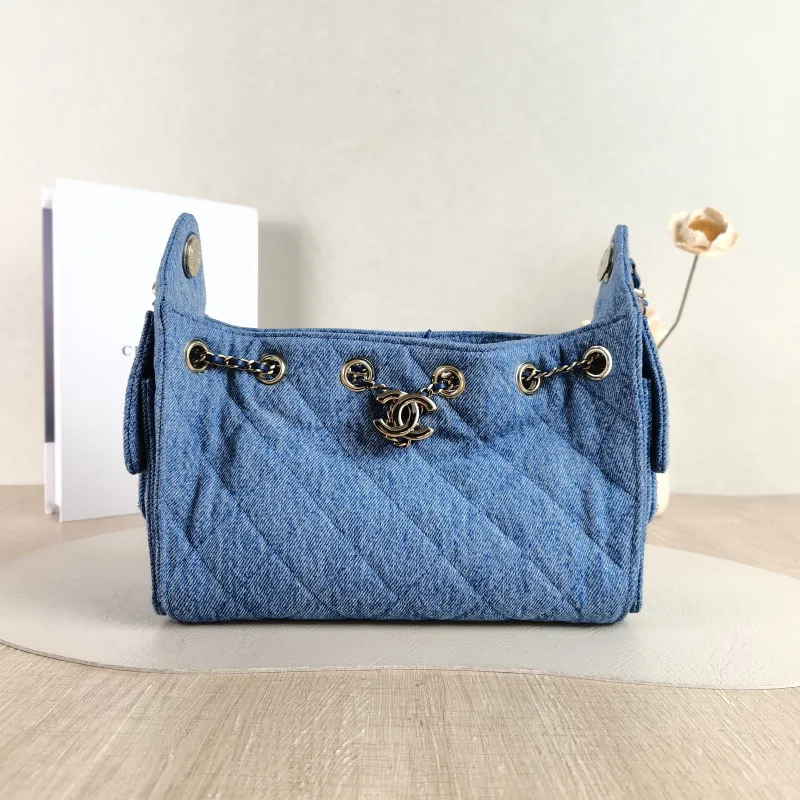 Chanel Crossbody Bag 25Bag Blue Mini 20 × 12.5 × 22 cm