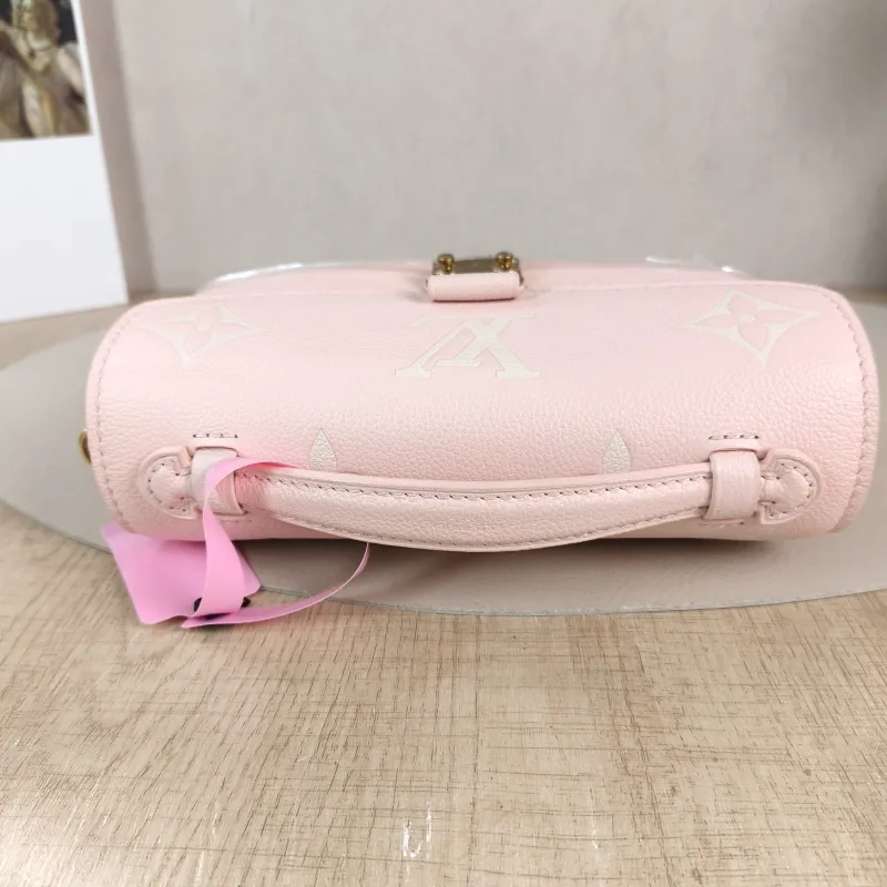 Louis Vuitton Crossbody Bag Pochette Métis East West Monogram Empreinte Embossed Calfskin Small 21.5 × 6 × 13.5 cm — detail view 3 of 12