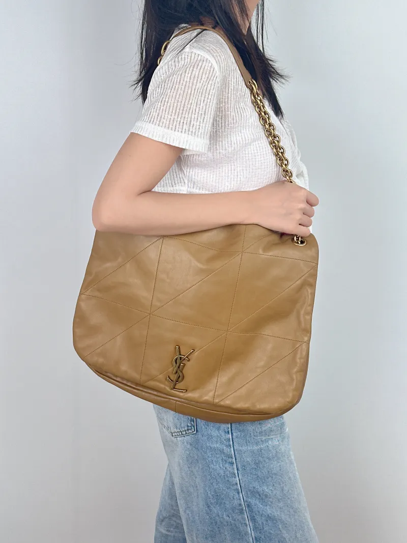 SAINT LAURENT Crossbody Bag Jamie 4.3 Chain Bag Brown Lambskin Large43 × 9 × 29 cm — on-model view 1 of 2