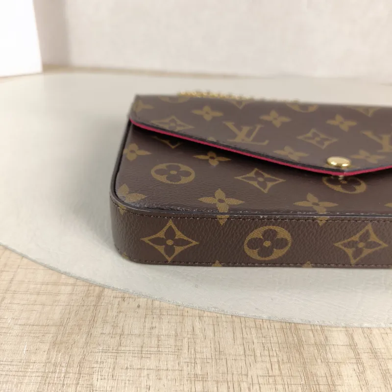 Louis Vuitton Crossbody Bag Pochette Félicie Monogram PVC Small 21 × 3 × 12 cm — detail view 4 of 15