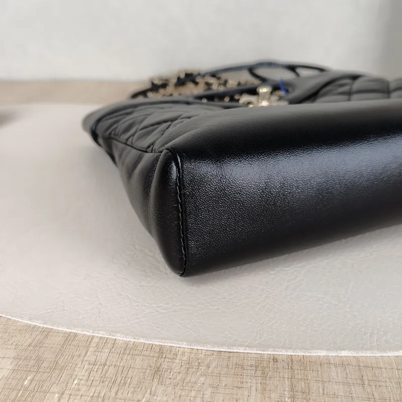 Chanel Crossbody Bag31Bag Black Waxed Leathermini23 × 5.5 × 22 cm — detail view 1 of 11