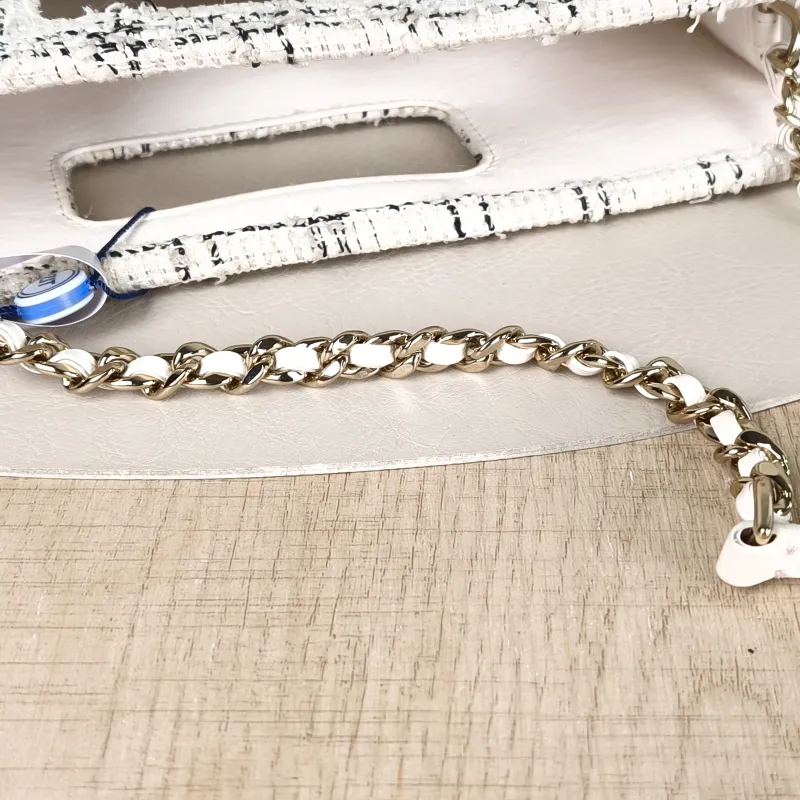 Chanel Shoulder Bag Edition c Tote Bag White Calfskin One Size26 × 6 × 29.5 cm — detail view 14 of 14