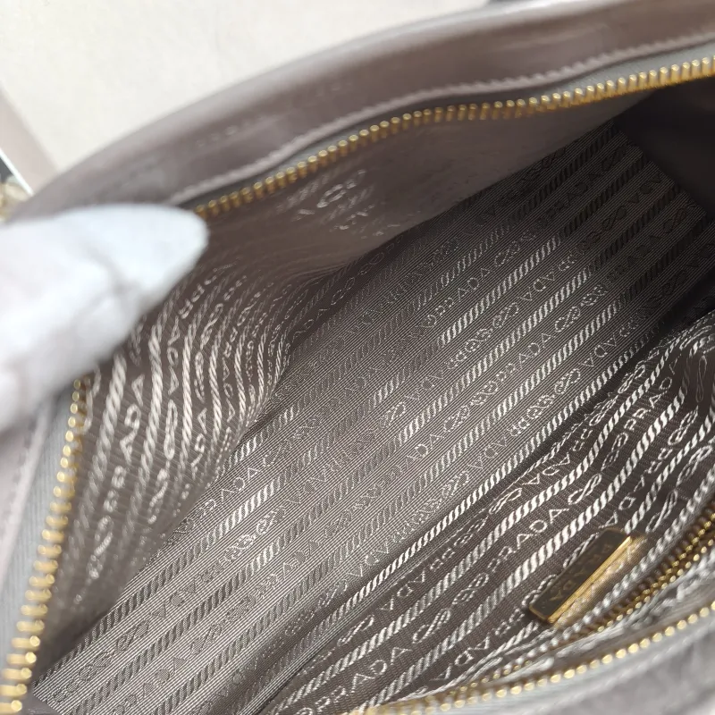 PRADA Shoulder Bag Bonnie Soft Lux Grey Waxed Leather Calfskin Medium 32 × 12 × 15.5 cm — detail view 4 of 13