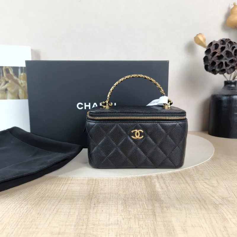 Chanel Crossbody Bag Edition Black Calfskin One Size16 × 8 × 9.5 cm — cover view 6 of 6