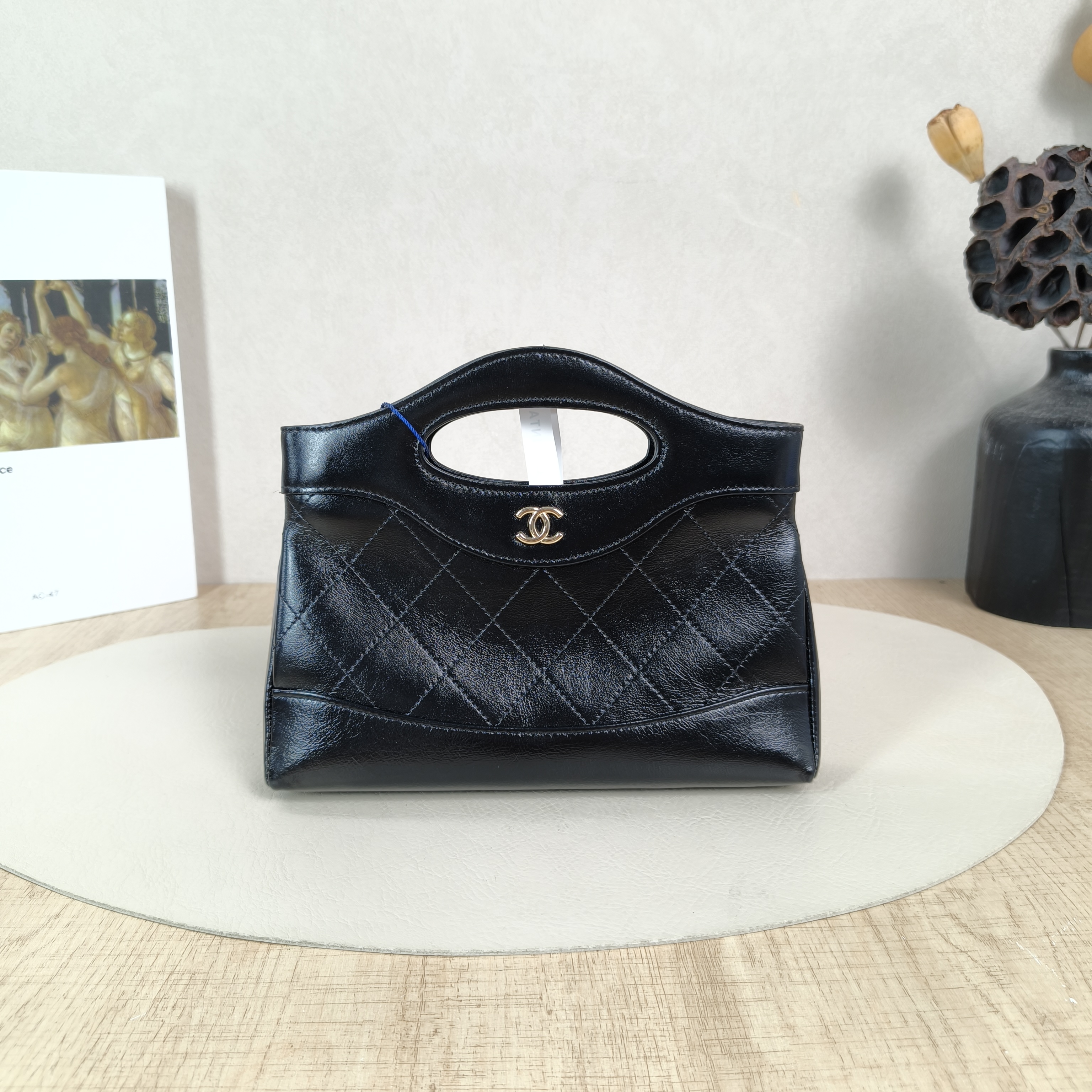 Chanel Shoulder Bag31Bag Black Waxed Leather Calfskinnano20.5 × 3.5 × 17 cm