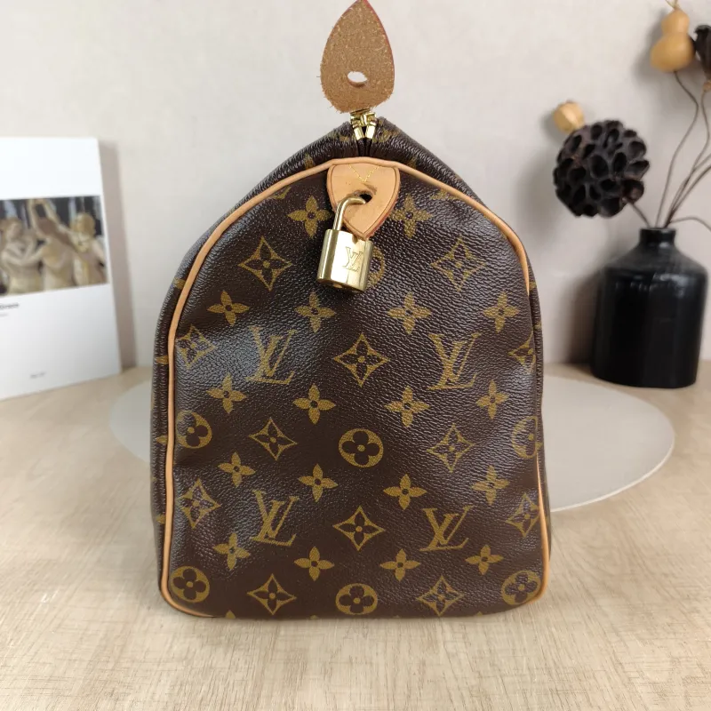 Louis Vuitton Top Handle Bag Speedy35 Edition-Monogram PVC 35 × 18 × 23 cm — detail view 9 of 9