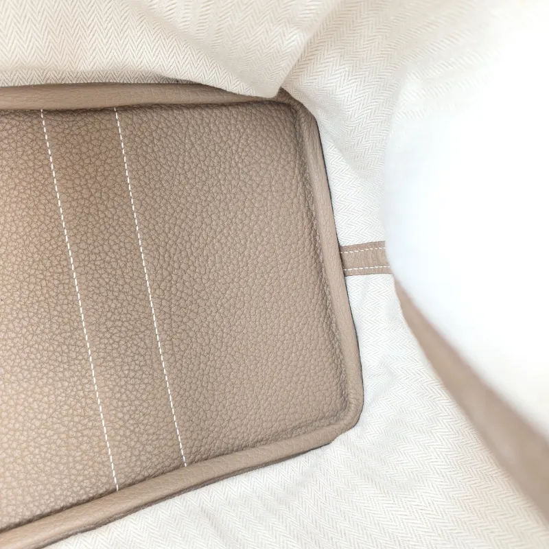 Hermès Top Handle Bag Garden Party 36 36 Negonda Calfskin Large 36 × 17 × 26 cm U — detail view 3 of 10
