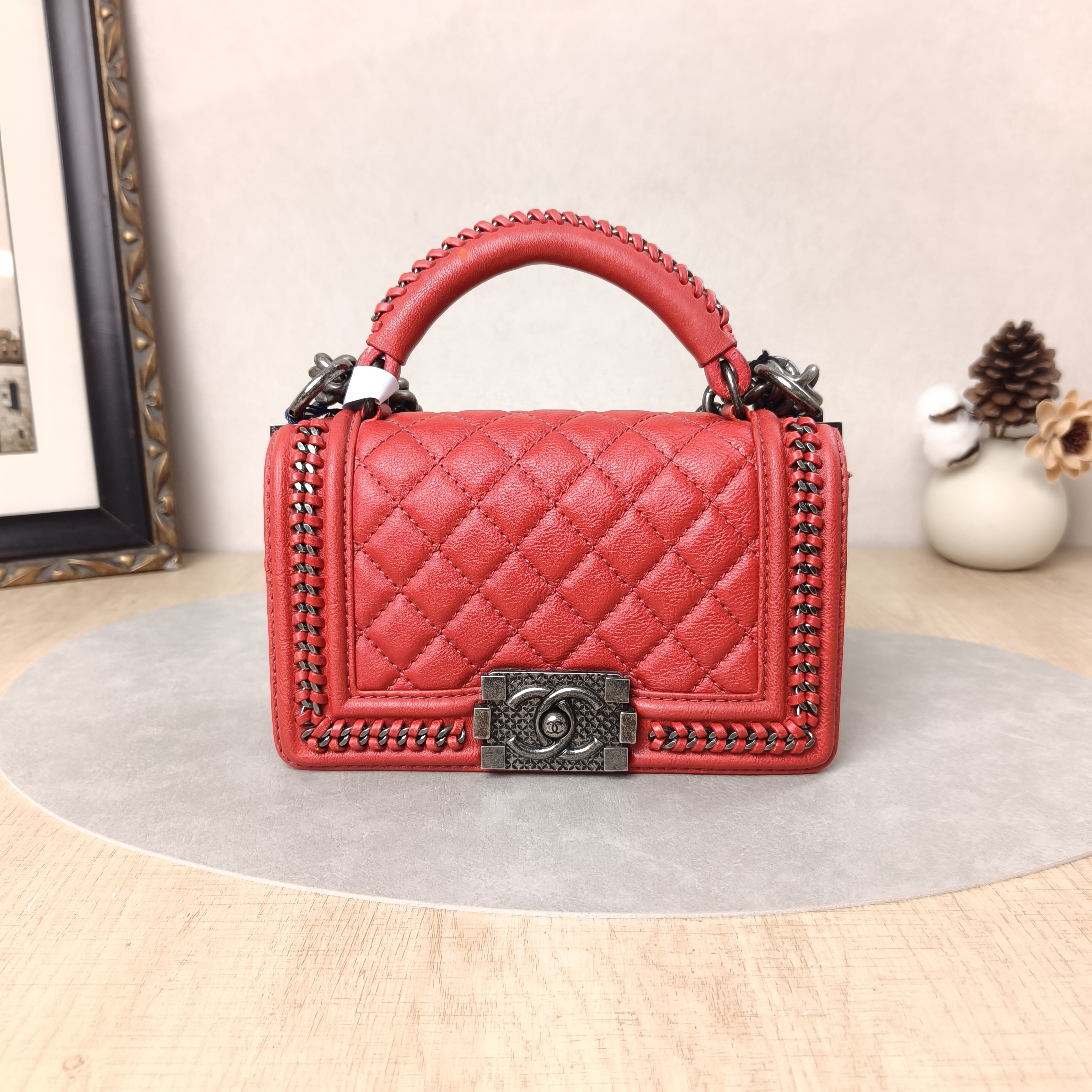Chanel Crossbody Bag le boy Red Calfskin Small20.5 × 8.5 × 12 cm