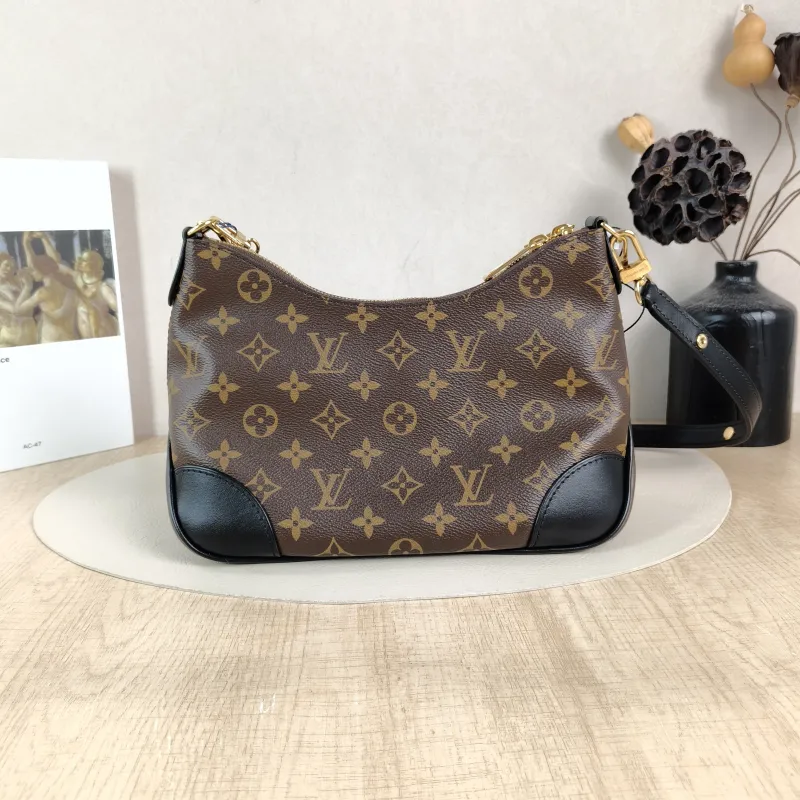 Louis Vuitton Crossbody Bag Boulogne PVC Small26 × 9.5 × 16 cm — cover view 3 of 6