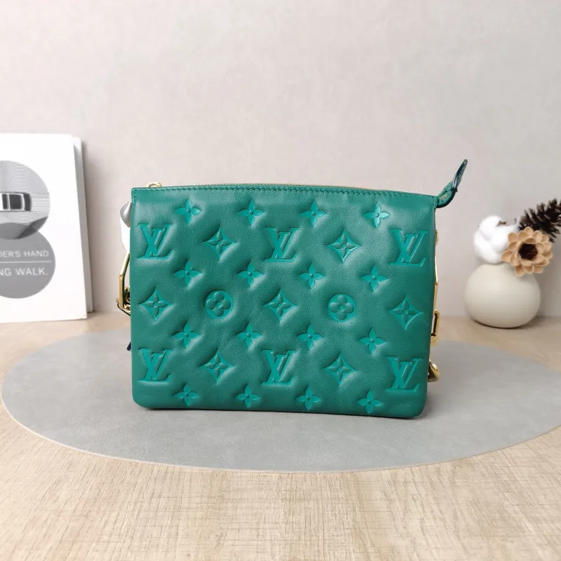 Louis Vuitton Crossbody Bag Coussin BB Green Lambskin BB21 × 7 × 16 cm