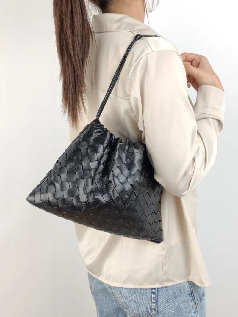Bottega Veneta Shoulder Bag Dustbag Shoulder Bag Black Calfskin Medium 32 × 1 × 23 cm — on-model view 2 of 2