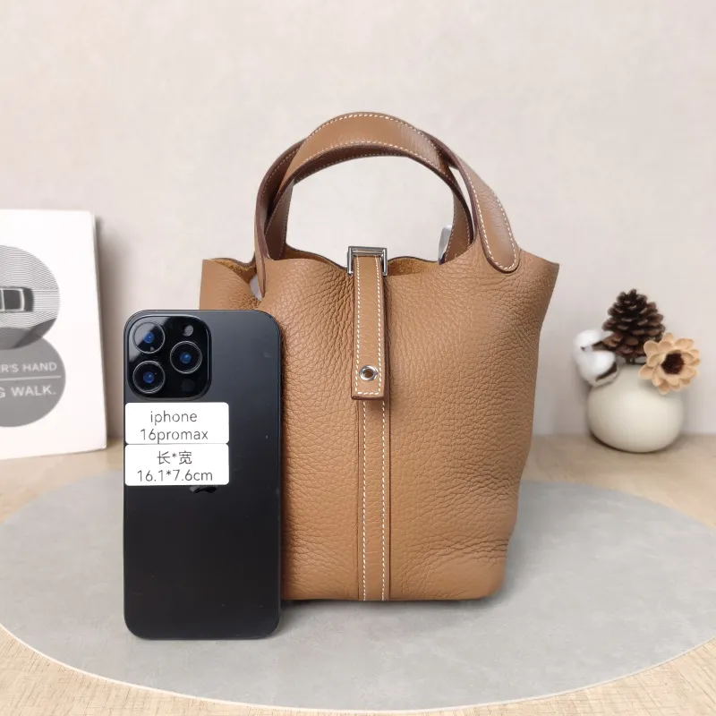 Hermès Top Handle Bag Picotin Lock 18 1837 Brown Taurillon Clemence TC Calfskin Small18 × 13 × 18 cm — cover view 4 of 6
