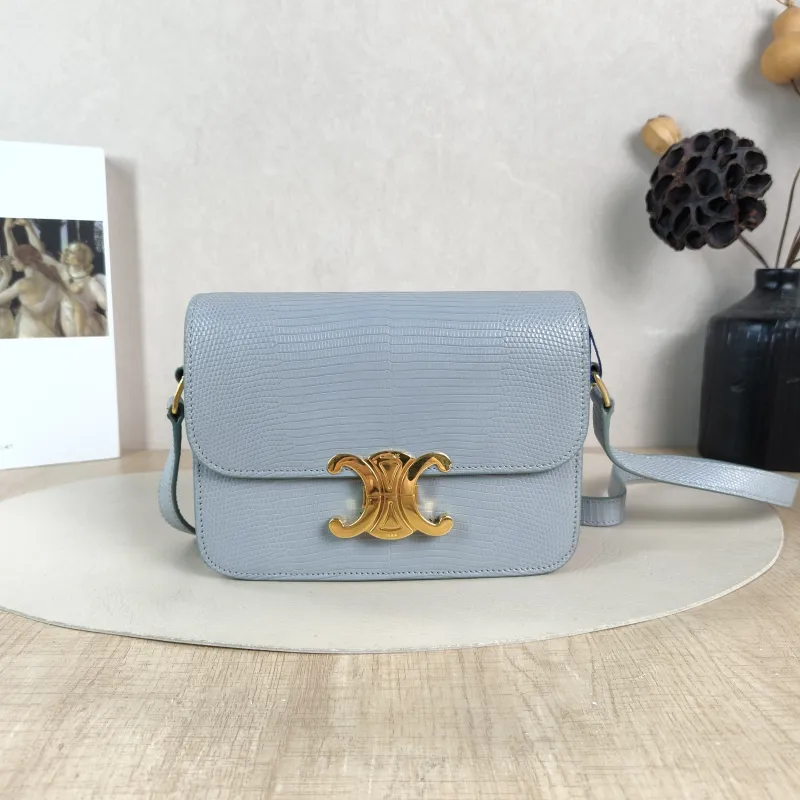 CELINE Crossbody Bag Teen Triomphe Small 18.5 × 6 × 14 cm