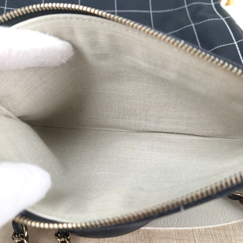 Chanel Shoulder Bag Black Canvas One Size 38 × 19 × 29 cm — detail view 6 of 15