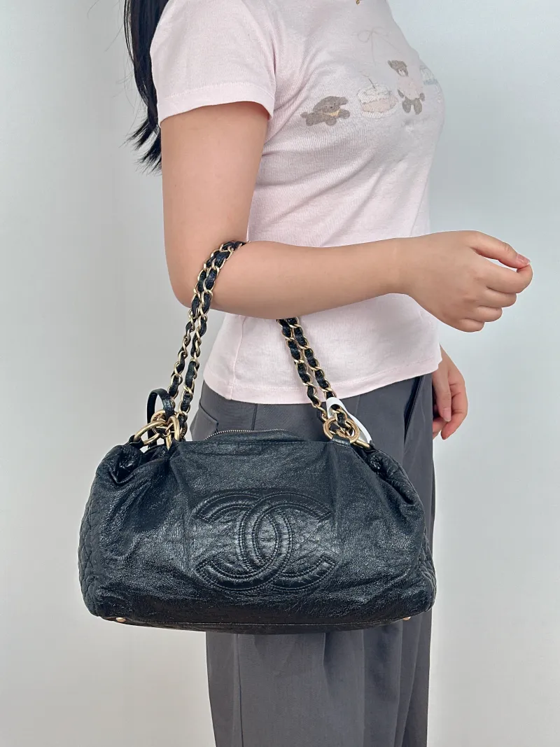 Chanel Shoulder Bag Tote Bag Black Calfskin One Size 32 × 14 × 19 cm 11 — on-model view 1 of 1