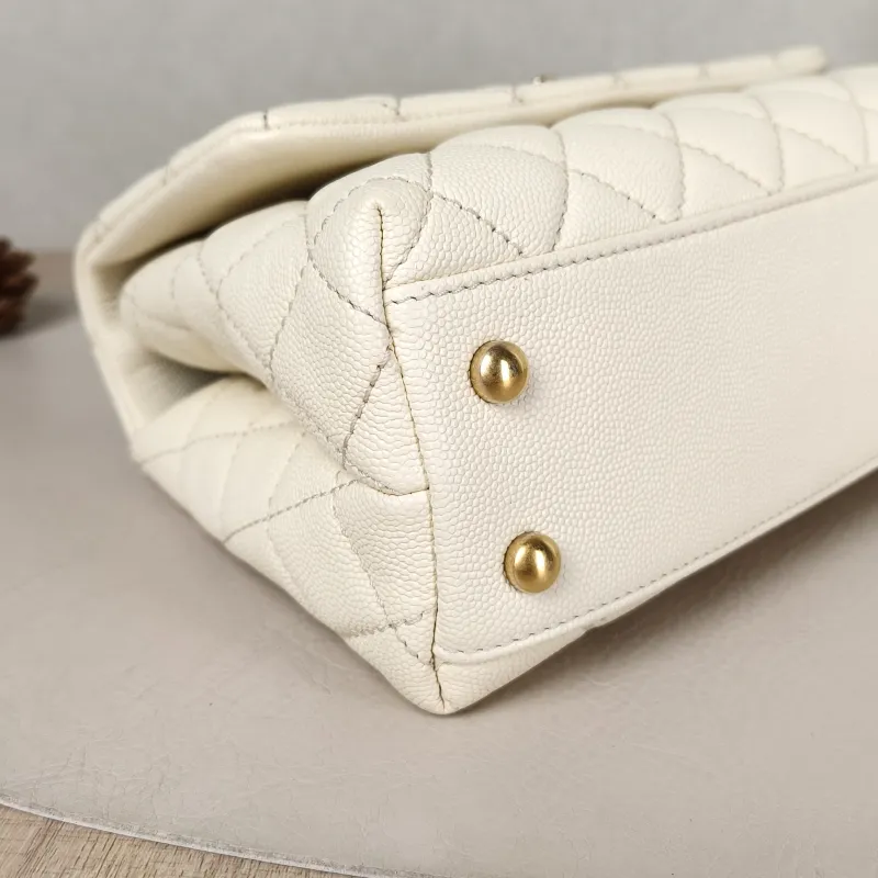Chanel Top Handle Bag Coco Handle​ Beige Grained Calfskin Small 24 × 10 × 14 cm 26 — detail view 9 of 12