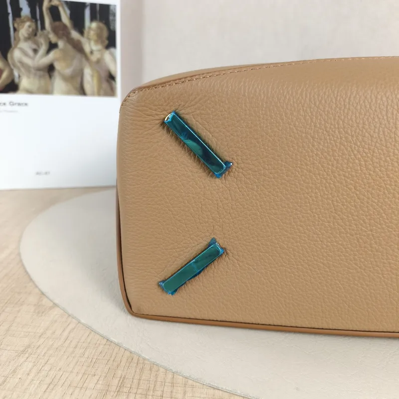 LOEWE Shoulder Bag Puzzle Brown CC alfskin Medium 29 × 14 × 19.5 cm — detail view 12 of 12