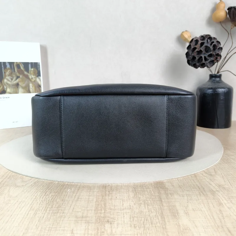 SAINT LAURENT Shoulder Bag LE 5 À 7 Hobo Black Calfskin Large30 × 13 × 31 cm — cover view 4 of 6