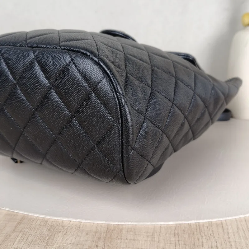 Chanel Backpack Backpack Black Grained Calfskin Large20 × 12 × 25 cm — detail view 8 of 13