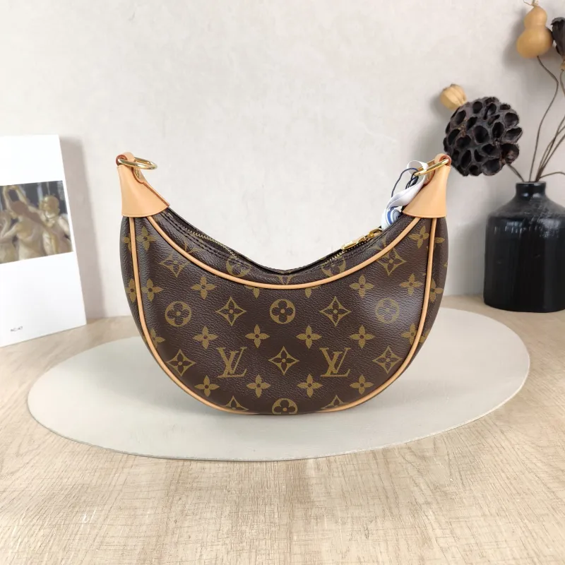 Louis Vuitton Crossbody Bag Loop Monogram PVC Small 23 × 6 × 13 cm — cover view 4 of 5