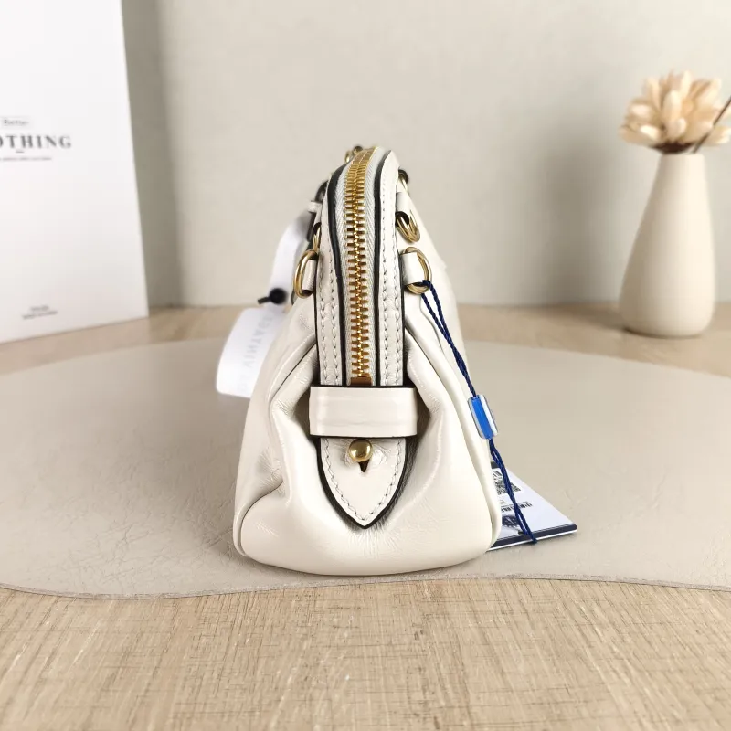 Miumiu Shoulder Bag Caprice White Calfskin One Size 24 × 8.5 × 14 cm — detail view 5 of 11