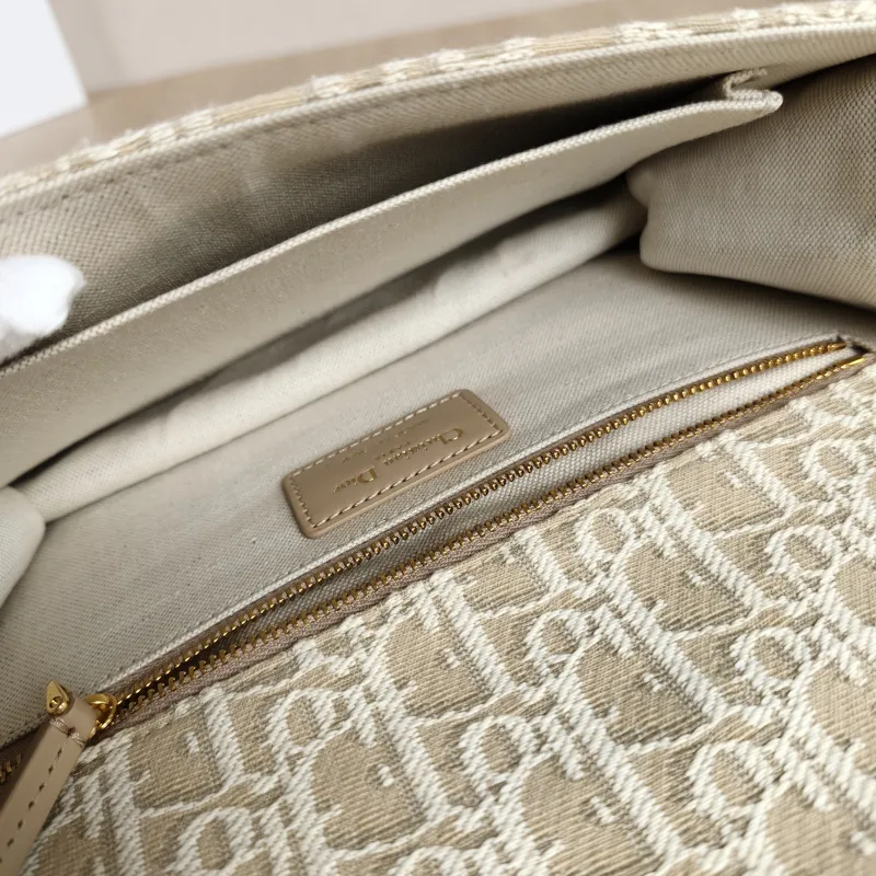 DIOR Crossbody Bag30Montaigne 30Beige Canvas Medium25 × 9 × 16.5 cm — detail view 6 of 9