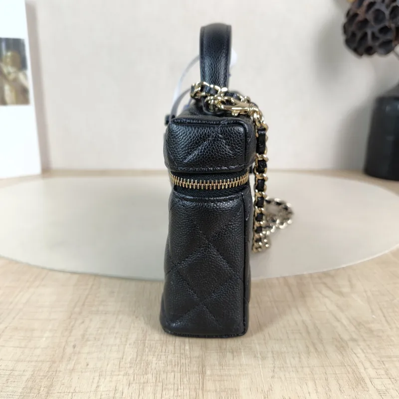 Chanel Crossbody Bag lp Box Bag Top Handle Crossbody Bag Black Calfskin One Size 19.5 × 5 × 17 cm — detail view 6 of 13