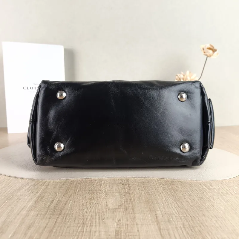 Louis Vuitton Crossbody Bag Black SL ambskin Small 33.5 × 15 × 23 cm — cover view 4 of 5