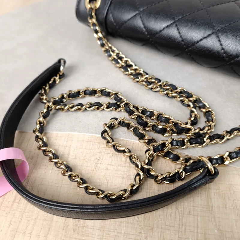 Chanel Crossbody Bag Crossbody Bag Black Calfskin One Size 21 × 5 × 13 cm 23 — detail view 11 of 12