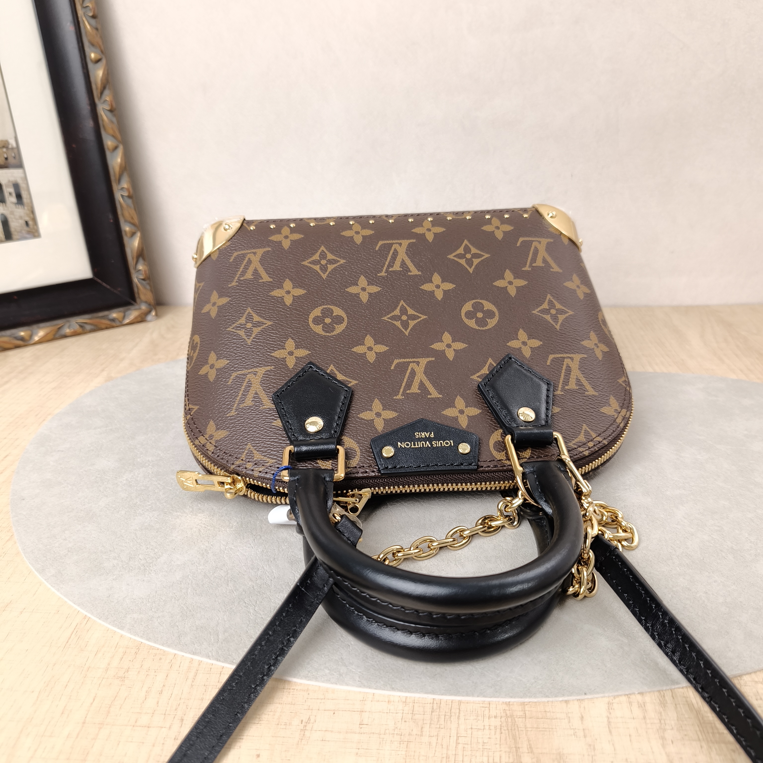 Louis Vuitton Crossbody Bag Alma Trunk BB Monogram PVCBB22 × 11 × 19 cm — cover view 4 of 11