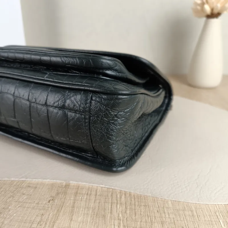 SAINT LAURENT Crossbody Bag Niki Green D Waxed Leather Small21 × 7.5 × 16 cm — detail view 9 of 12