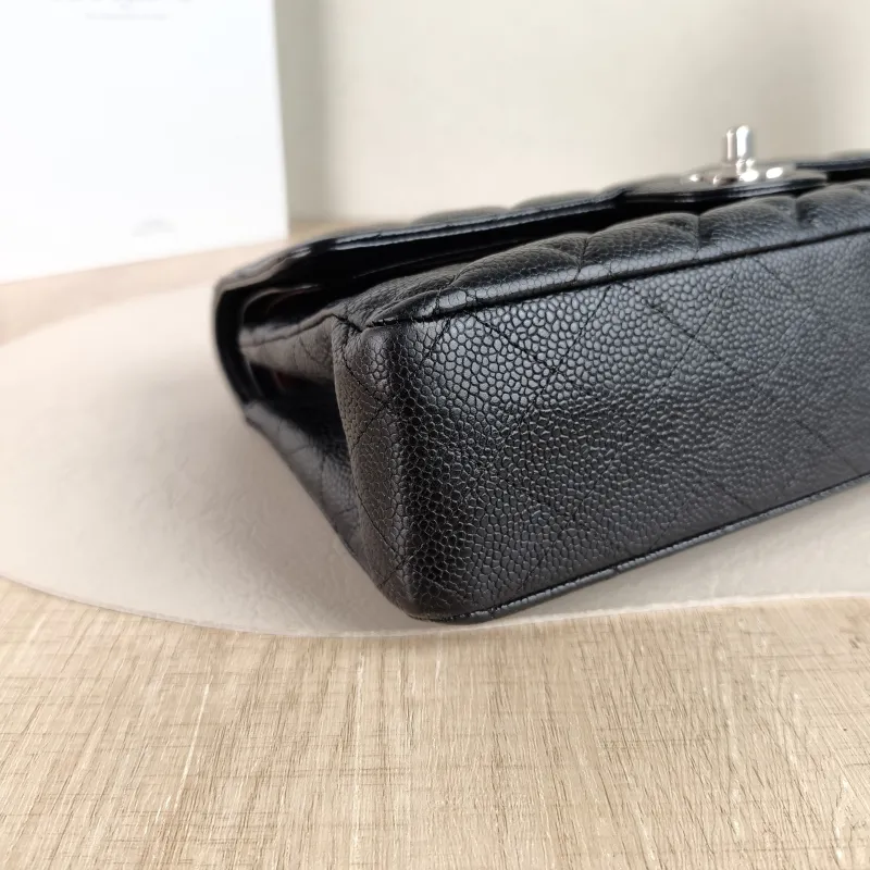 Chanel Crossbody Bag Classic Flap CF Black Grained Calfskin Medium 25.5 × 6.5 × 15.5 cm 23 — detail view 7 of 14