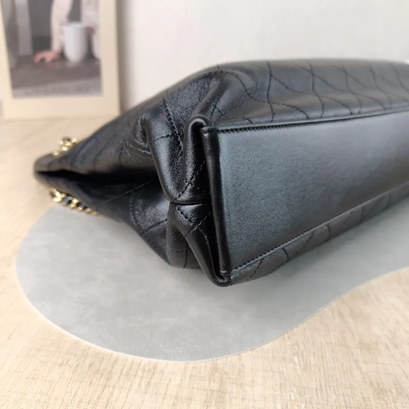 Chanel Shoulder Bag tote Black Lambskin One Size 41 × 9 × 27 cm — detail view 9 of 12